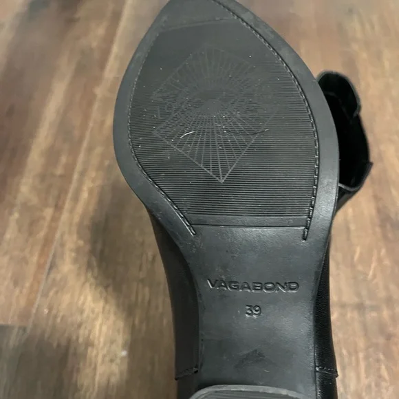 VAGABOND Black Leather Ankle Boots - Picture 8 of 8